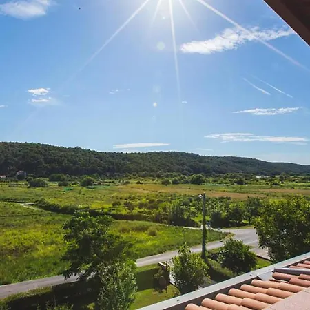 Gorgeous In With Sauna شقة